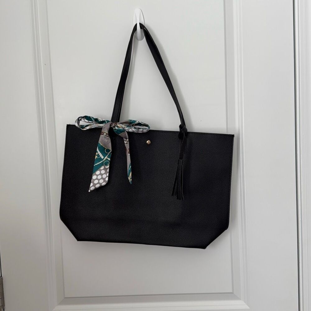 Black Tote with Scarf